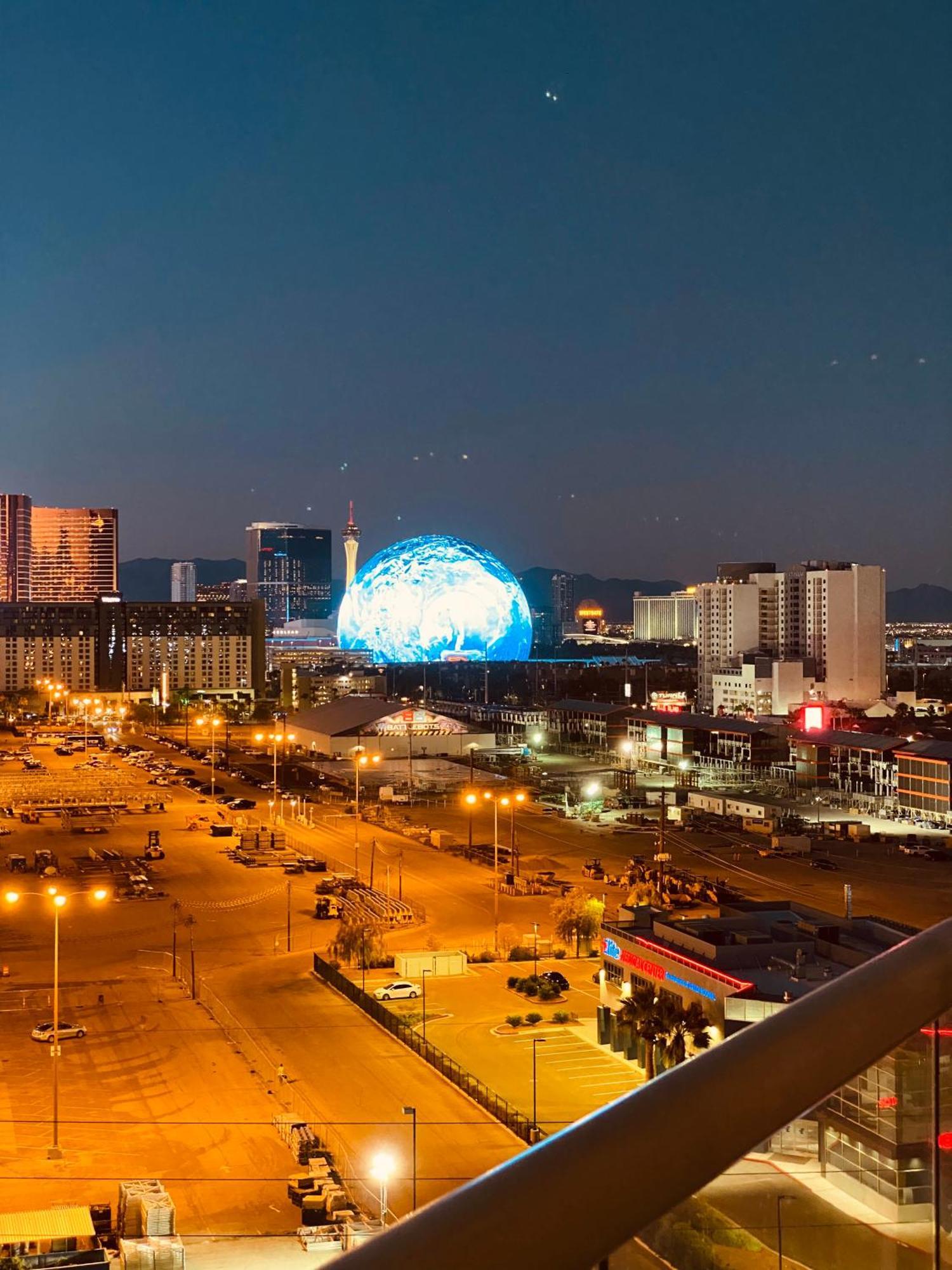 Strip & Sphere View! Privately Owned Condo Hotel-The Signature At Mgm ラスベガス エクステリア 写真